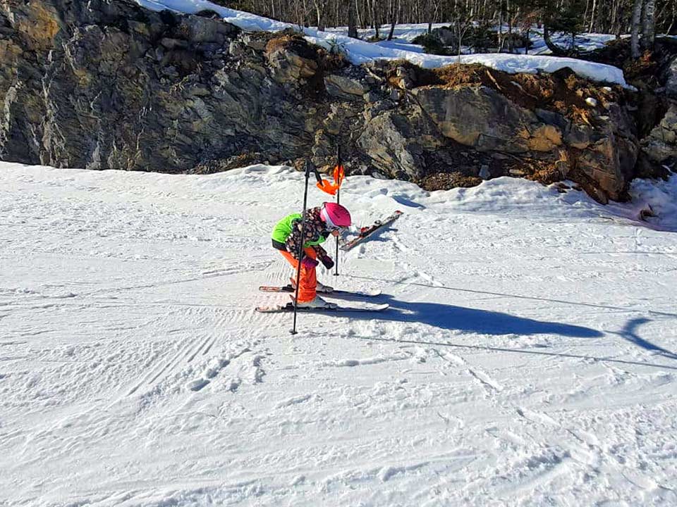Faire du ski avec l'amicale laïque l'espérance de serres-castet